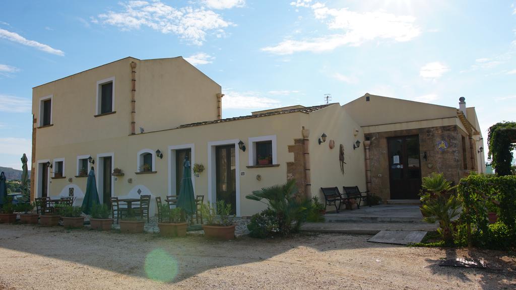 Baglio Cofano Rooms & Relax Custonaci Exterior foto